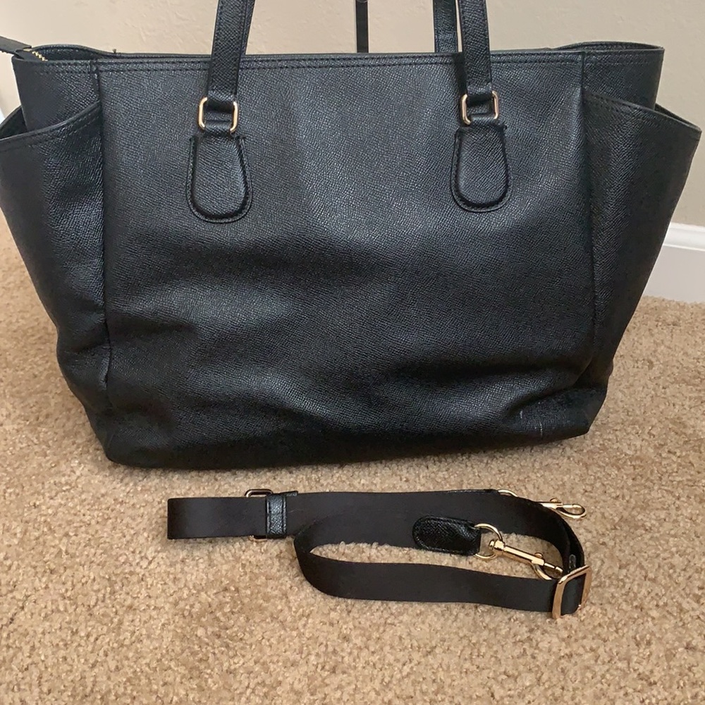 Coach - Picture 4 of 11